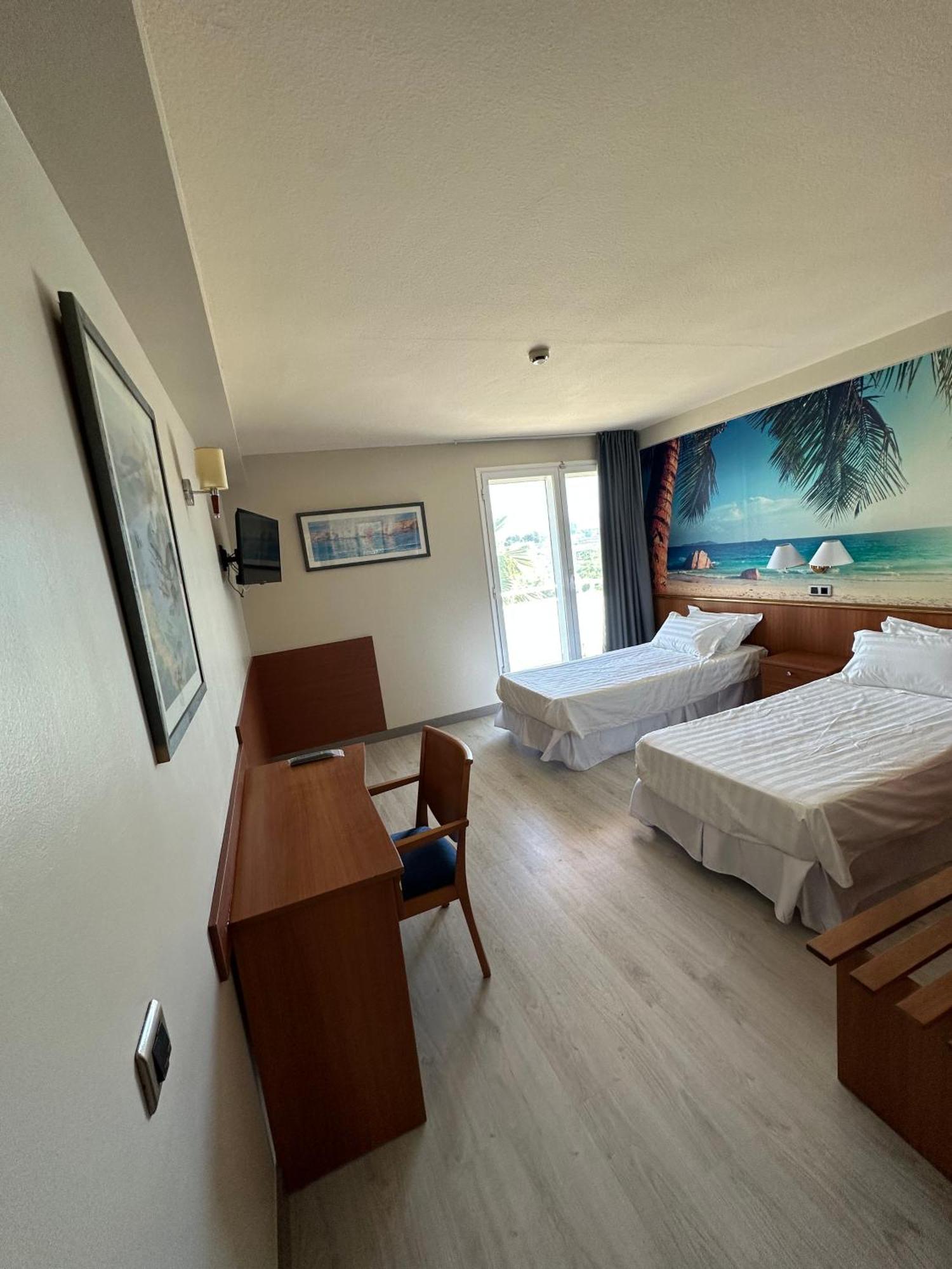 Tweepersoonskamer met 2 Aparte Bedden